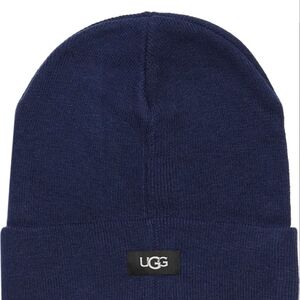 NWOT UGG AUSTRALIA LOGO KNIT CUFF BEANIE  OS